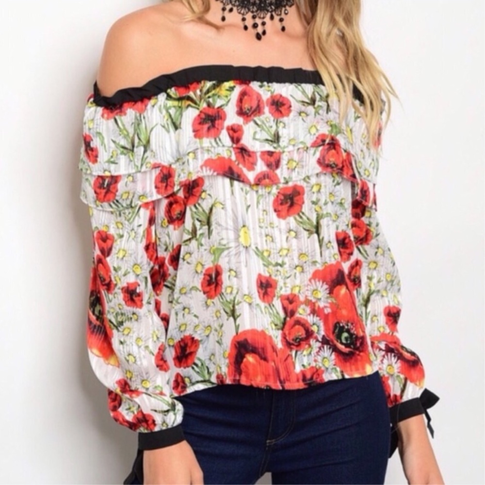 Off Shoulder Floral Print Blouse - Picture 2 of 3